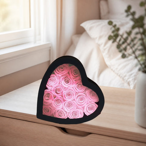 Boîte Cœur Roses Éternelles – Cadeau Saint-Valentin & Anniversaire - ambiance - Rose Eternelle La Boutique