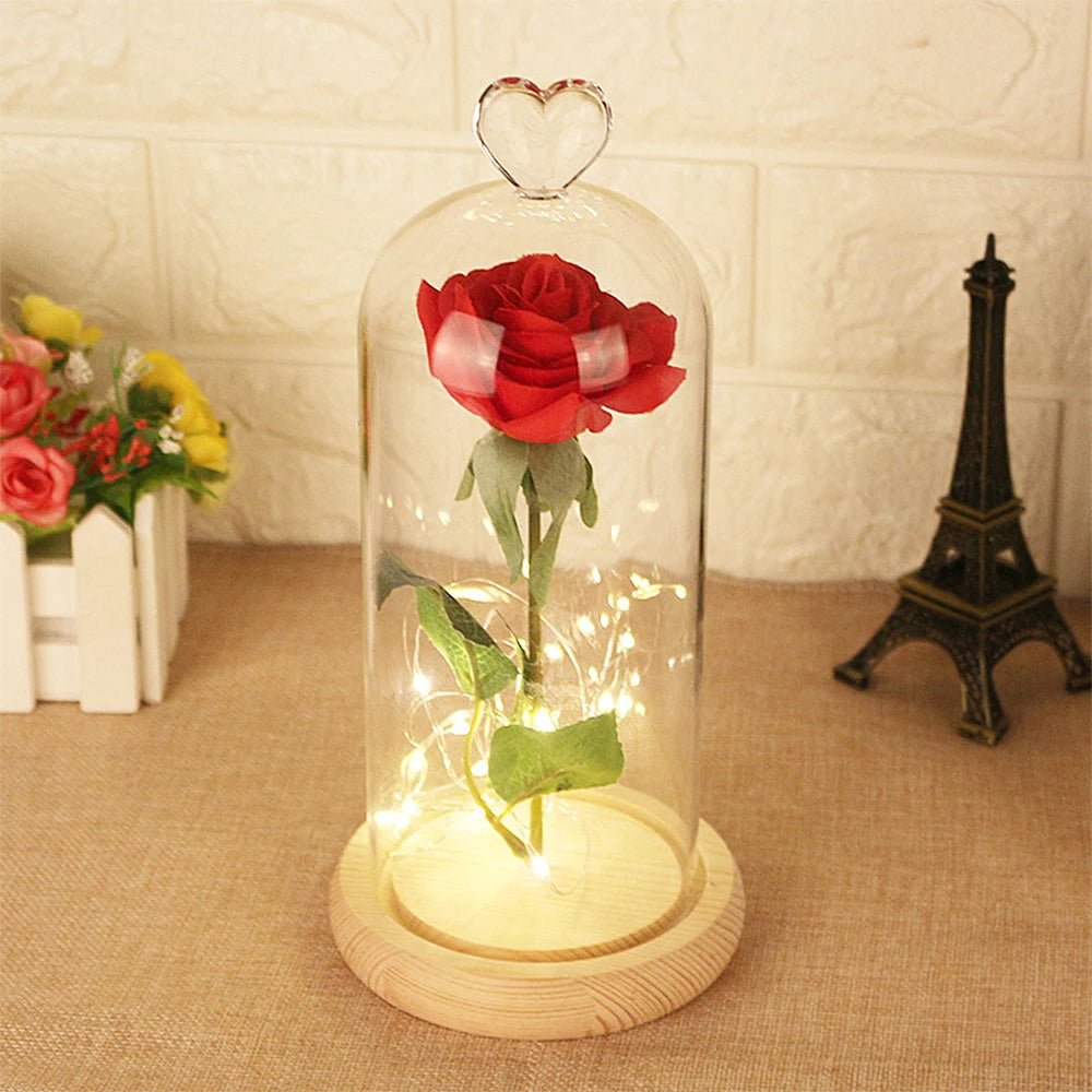 Glaskuppel mit Holzsockel