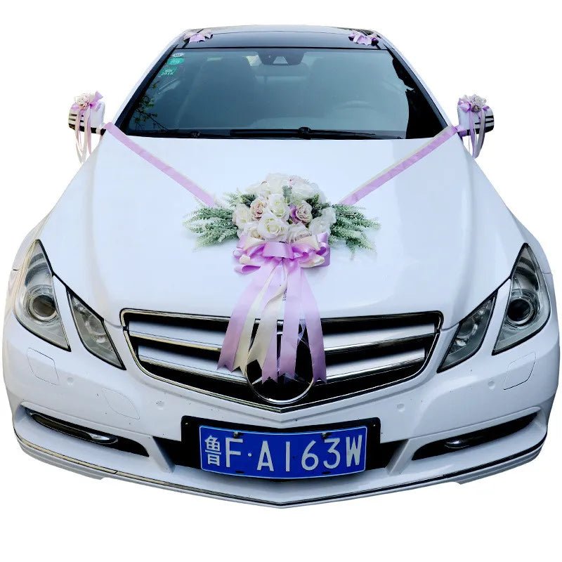 Décoration Florale Voiture de Mariage – Roses & Pivoines en Soie