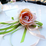Décoration Florale Voiture de Mariage – Roses & Pivoines en Soie