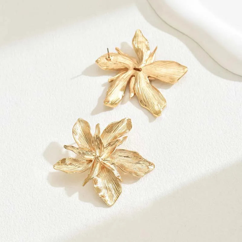 Boucles d'oreilles fleur dorées vintage bijou femme - vue 4