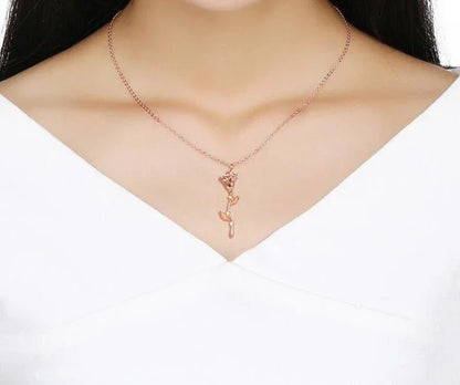 Collier en Argent avec pendentif en forme de Rose - Rose Eternelle La Boutique