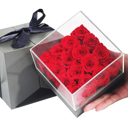 Schachtel mit 16 ewig roten Rosen