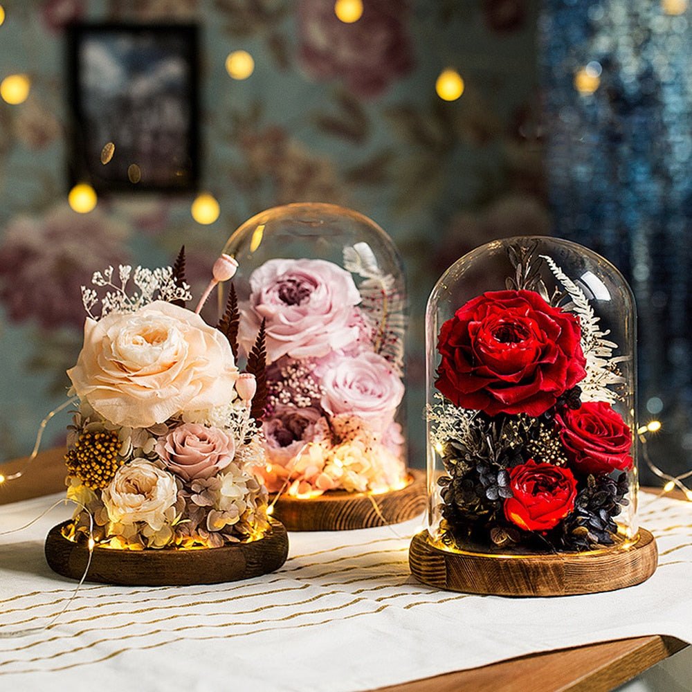 Blumenarrangement mit Prestige Eternal Rose