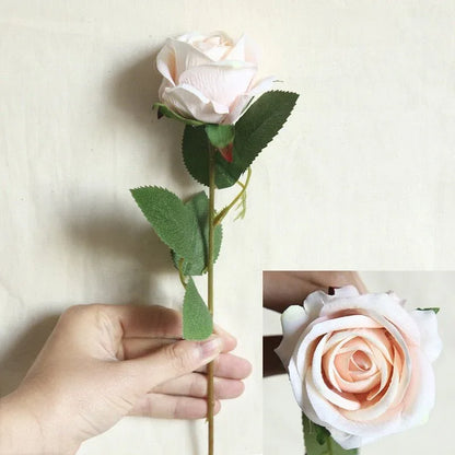 Bouquet de fleurs avec des rose réaliste en soie - Rose Eternelle La Boutique
