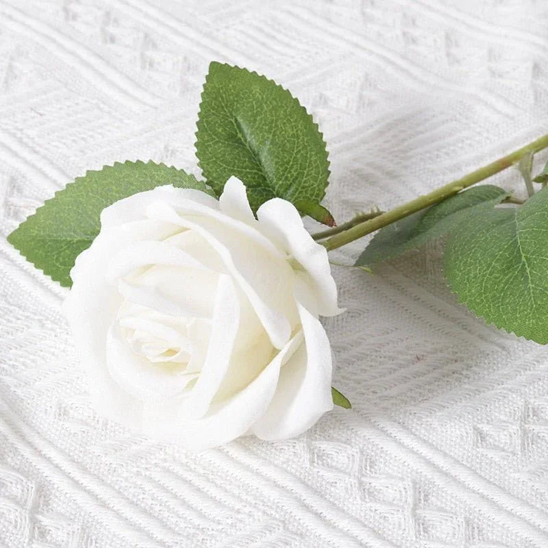 Bouquet de Fleurs composé de Rose en soie - Rose Eternelle La Boutique