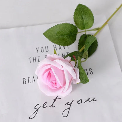 Bouquet de fleurs avec des rose réaliste en soie - Rose Eternelle La Boutique